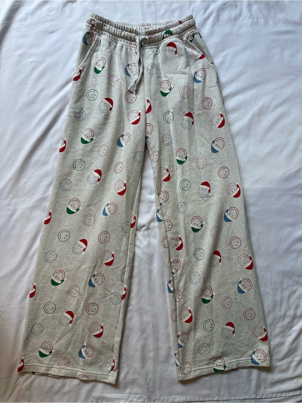American Eagle Grey Holiday Smile Face Sweatpants